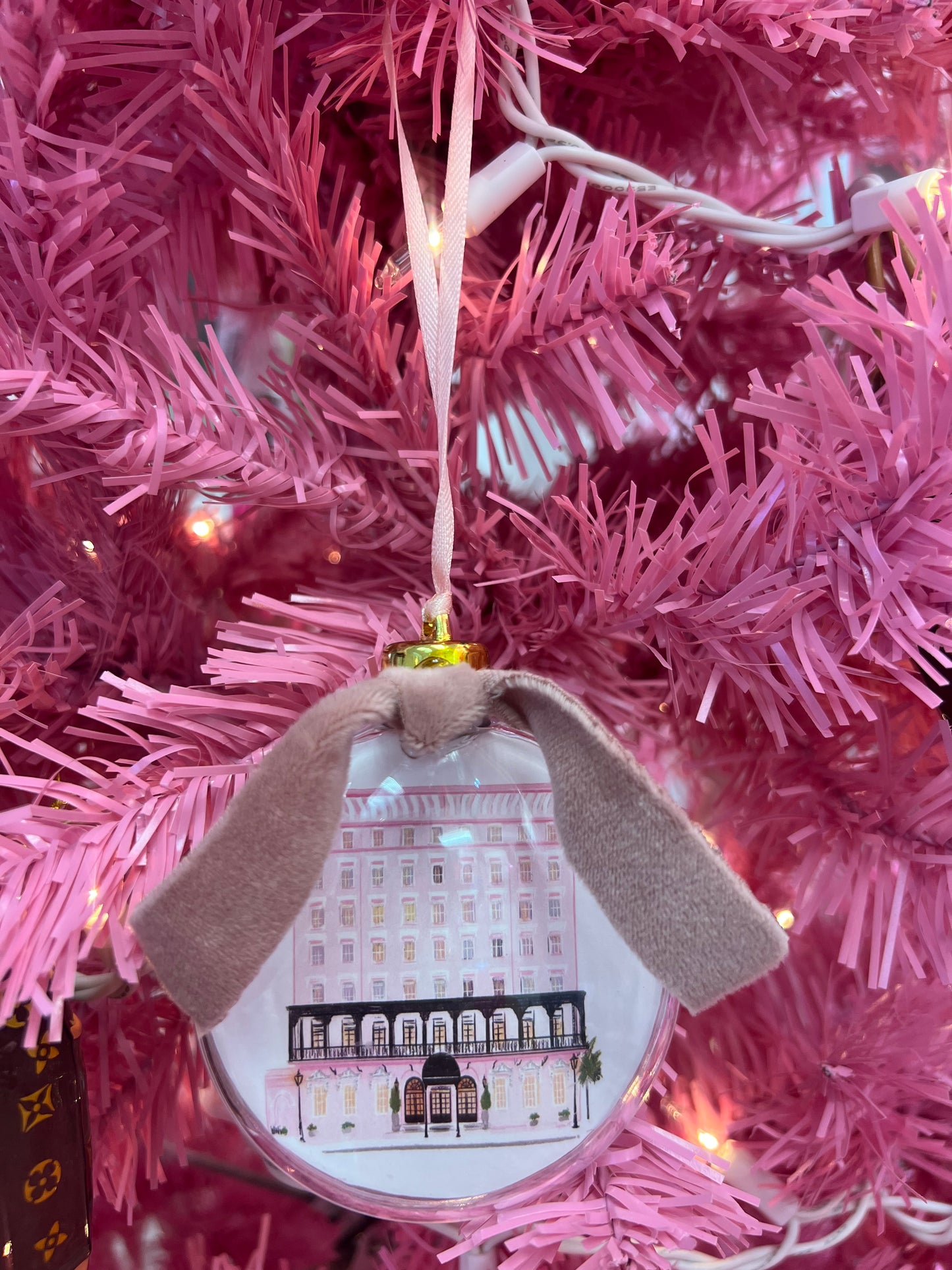 THE MILLS HOUSE - Ornament